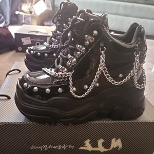 Wedge sneakers w studs space candy blck NEW